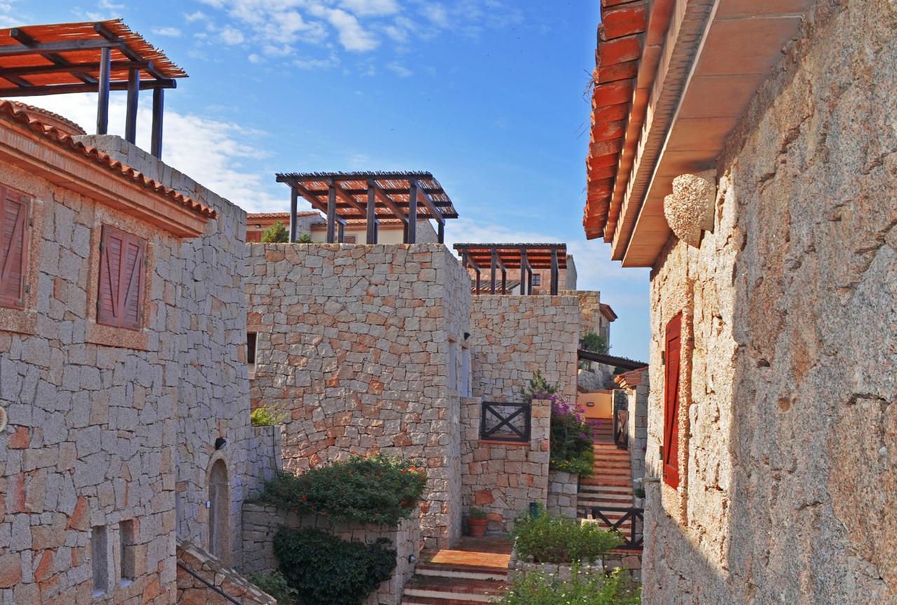 Hotel Porto Piccolo Baja Sardinia Exteriör bild