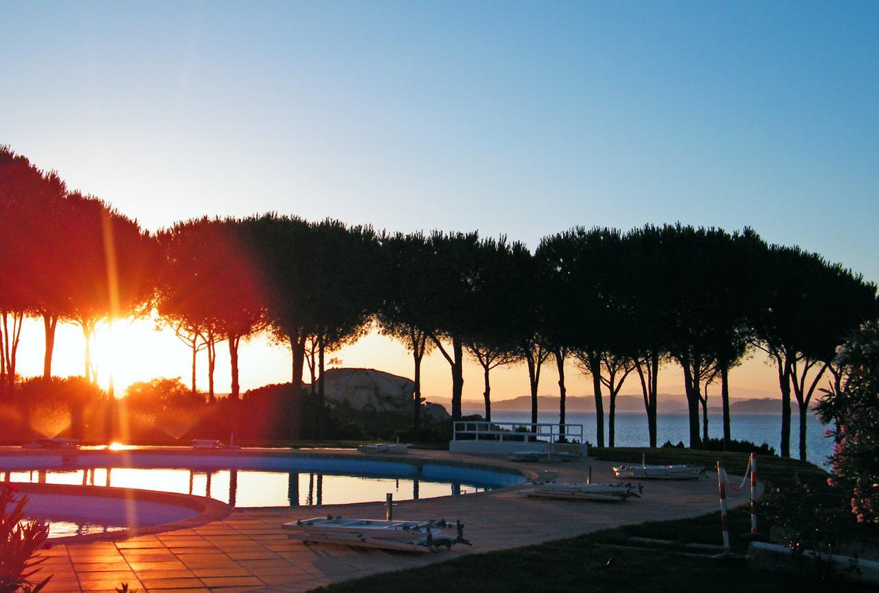 Hotel Porto Piccolo Baja Sardinia Exteriör bild