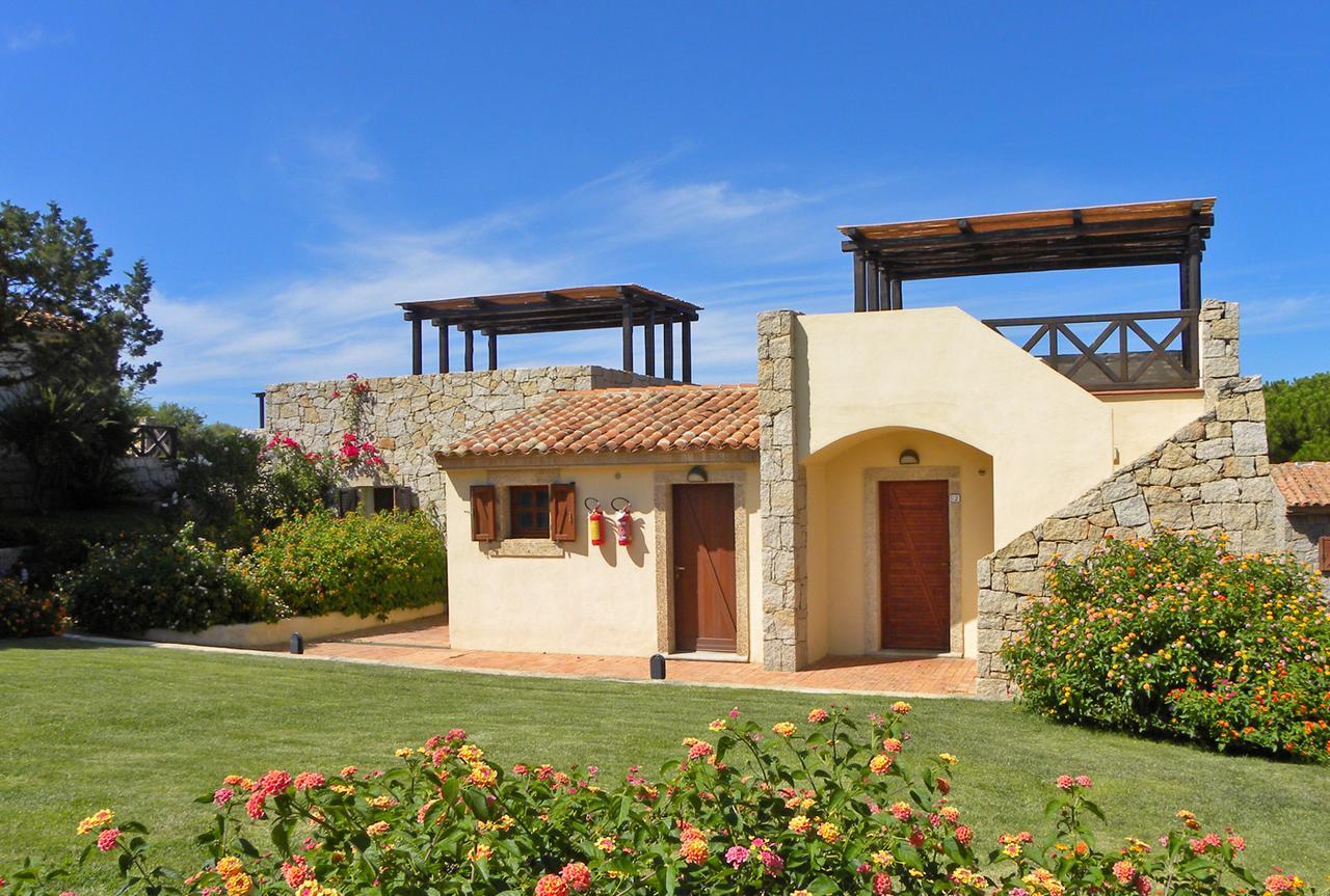 Hotel Porto Piccolo Baja Sardinia Exteriör bild