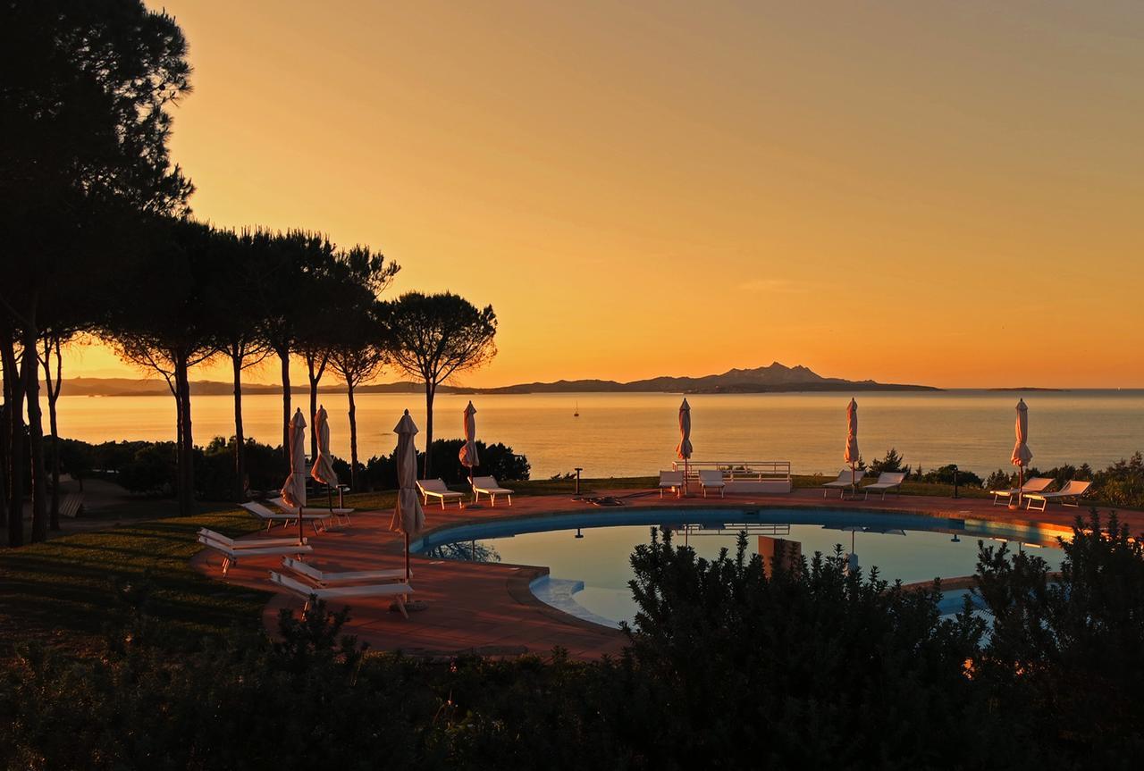Hotel Porto Piccolo Baja Sardinia Exteriör bild