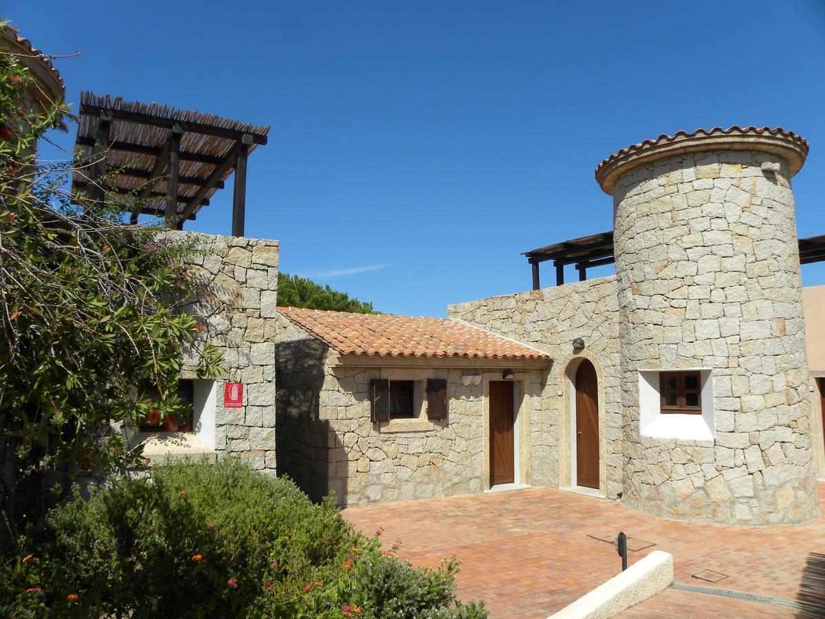 Hotel Porto Piccolo Baja Sardinia Exteriör bild